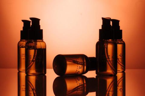 劉穆青 - 更多作品請洽/ 
web: https://glitchphotography.myportfolio.com/
linktree: linktr.ee/glitch_photography_studio