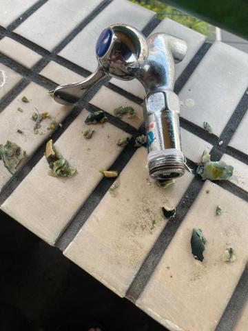 杊沐森屏東內埔營業所 - 水管清潔，完全堵在牙口附近，專業清潔解決你的困擾。