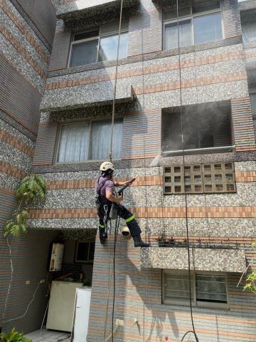 宏晧防水 - 外牆清洗