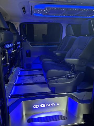 🚐小張職業司機🧑‍💼 - 2024年Toyota Granvia