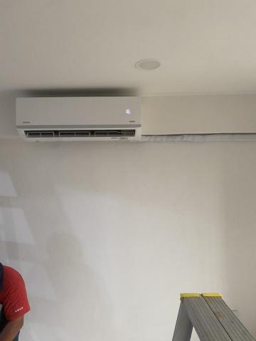 健順冷氣行 - 配合客戶指定安裝位置實例。