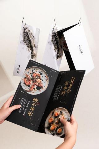 劉穆青 - 更多作品請洽/ 
web: https://glitchphotography.myportfolio.com/
linktree: linktr.ee/glitch_photography_studio