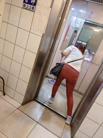 安安個人清潔工作室 - 電梯施工