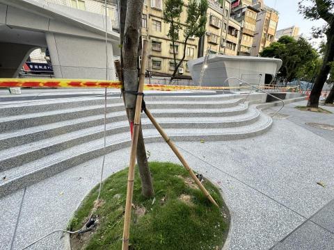 億格勝工程有限公司 - 抿石工程