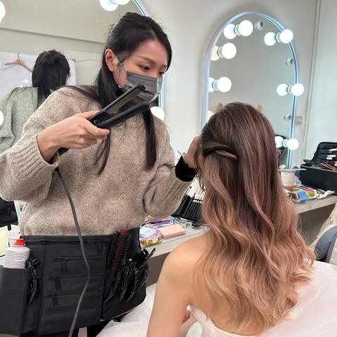 提供妝髮服務的專家Kiki