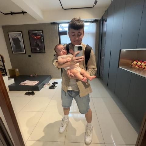 METWO家教 - 因為我好愛我兒子然後又不知道放什麼, 所以放這張!!