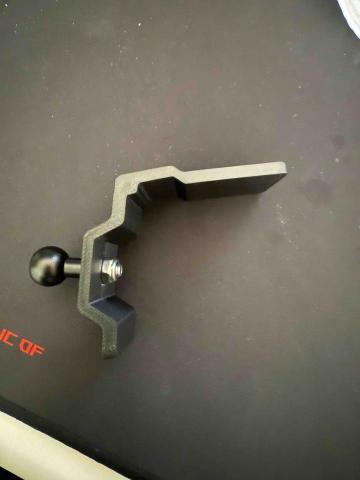 華文數位科技 - 汽車專車專用手機架開發