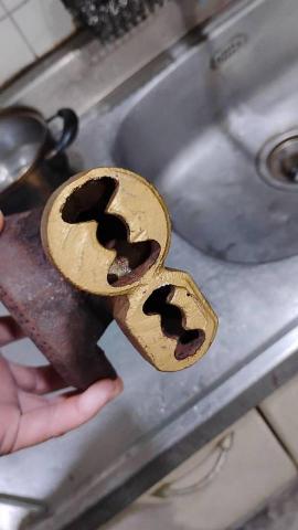 煜伸水和電維修 - 瓦斯爐爐心更換，爐心清潔。