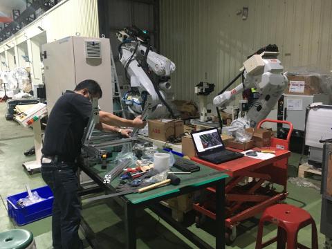 陳元白 - 自行車架自動化加工設備-2