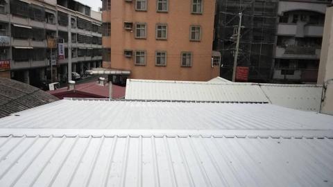 愷晴工程行 - 中清路舊瓦房增建鐵皮屋頂完成