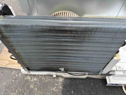 莊維豪 - 窗型冷氣清洗前