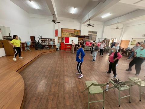 小RE老師 - 樂齡有氧運動