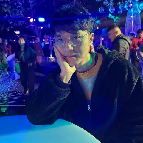 提供貼文主題服務的專家阿明同學