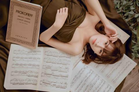 提供音樂創作服務的專家張靖晴