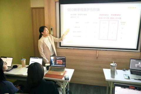 施雅文 - SEO行銷實體課程教學