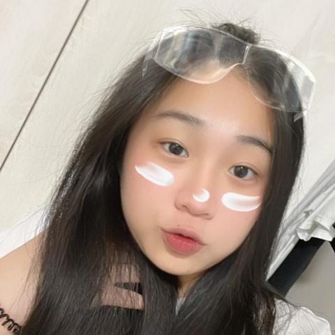 提供手寫春聯台中服務的專家陳以珊