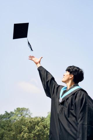 Yang Photo Studio - 畢業照、個人寫真