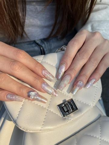 陳洛彤 - 油畫手繪設計款 （延長矯正）