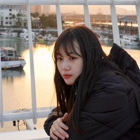 陳宇婕 陳宇婕