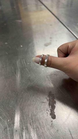 李怡臻 - 金工戒指