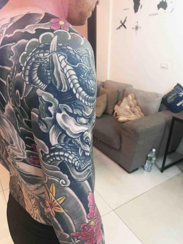 新竹彫尊刺青 - 