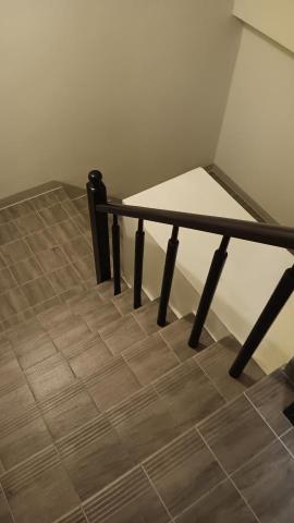 李佩庭 - 大樓樓梯清潔後