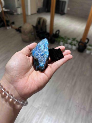 尚緹有限公司 - 拉長石-黑碧璽