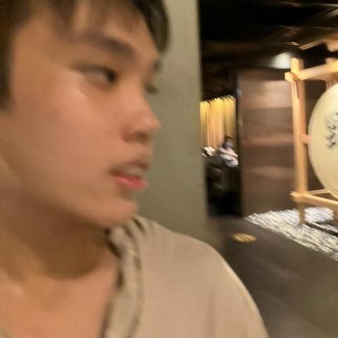 提供桌球服務的專家張宇誠