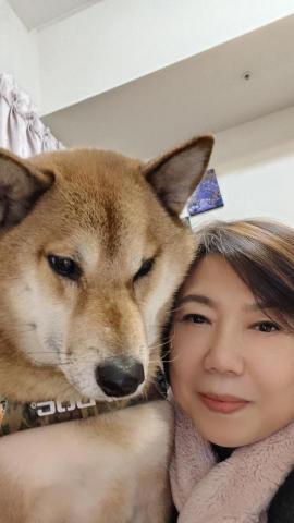 提供遛狗服務的專家張嘉玲