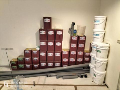 防水達人 - 慶泰PU材料施工前置料區