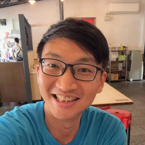 提供兼差服務的專家陳俊男