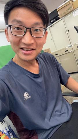 陳俊男 - 一般辦公室上班族