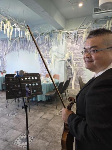 施俊豪(幸福提琴手樂團) - 4/29虎尾16號廚房 施俊豪(幸福提琴手樂團) - 4/29虎尾16號廚房