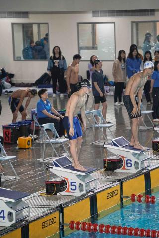 虹恩/游泳選手/專業游泳教學 - 