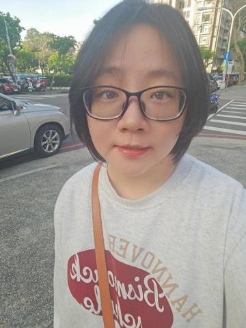 提供溜冰刀服務的專家Mico