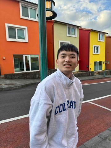 提供uiux服務的專家鄭又誠