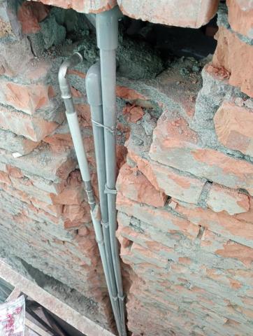 阮建昇 - 配新冷熱水管