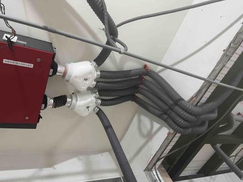 舒適宅宅工作室 - 