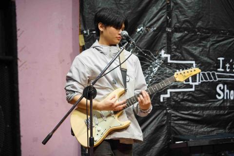 翁林華～提供專業的吉他教學 - 