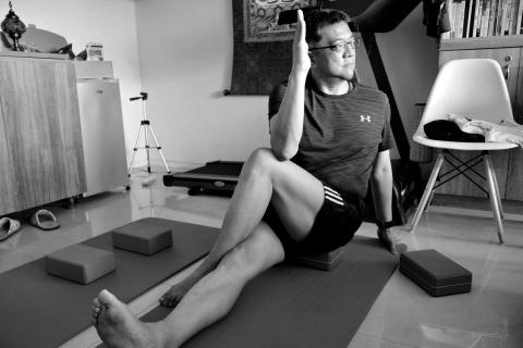 線上瑜珈課程 - 