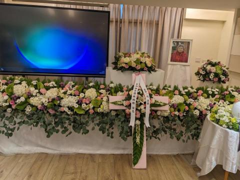 紀經儀 - 喪禮鮮花佈置