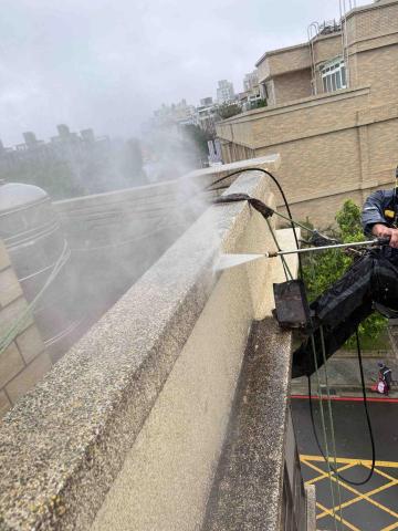 鋮達工程行 - 透天外牆高壓深層清洗