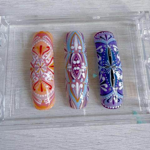 林秋萍 - 花磚美甲