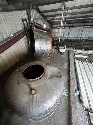 打工仔 - 水塔漏水汰換