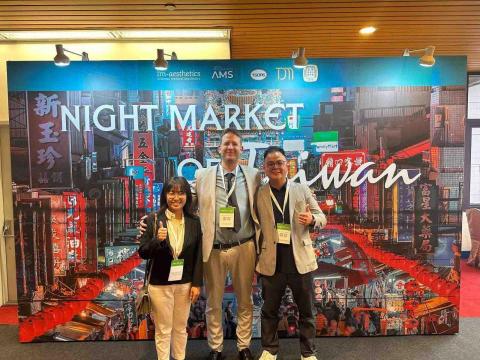 Carol 翻譯/隨行翻譯/同步口譯/逐步口譯🇬🇧🇱🇷🇦🇺 - 2025 醫美展