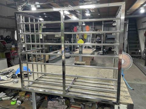 坤興金屬工程有限公司 - 