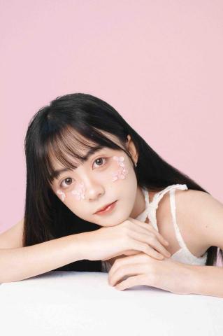 Doux 肉肉 - 櫻花少女