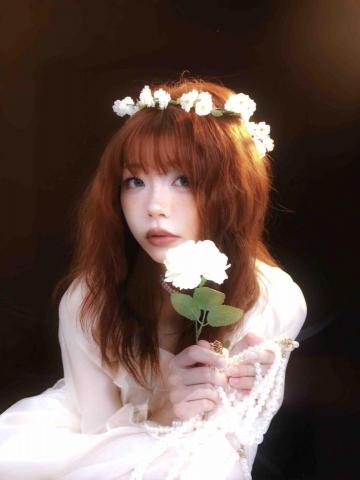 Doux 肉肉 - 法式妝容