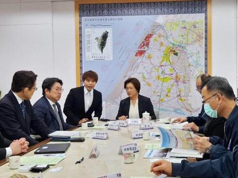 日文隨行商業口譯 日語教學老師 - 彰化縣政府日本企業來訪同步口譯 日文隨行商業口譯 日語教學老師 - 彰化縣政府日本企業來訪同步口譯