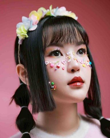 Doux 肉肉 - 多巴胺糖果妝